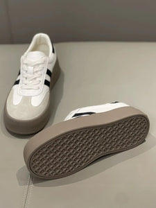 Spring and Autumn Fashion Thick-Soled Casual Shoes, Sports Sneakers, Genuine Leather Retro Soft-Soled Single Shoes 2025